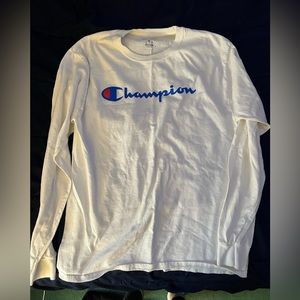 Men's long sleeve champion shirt size medium